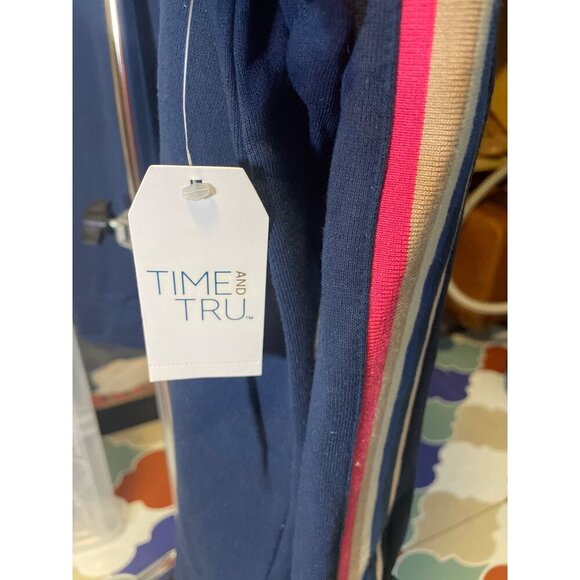Time and Tru NWT Navy Blue Crew Neck Pullover Sz M Track Stripes Top - Picture 6 of 8